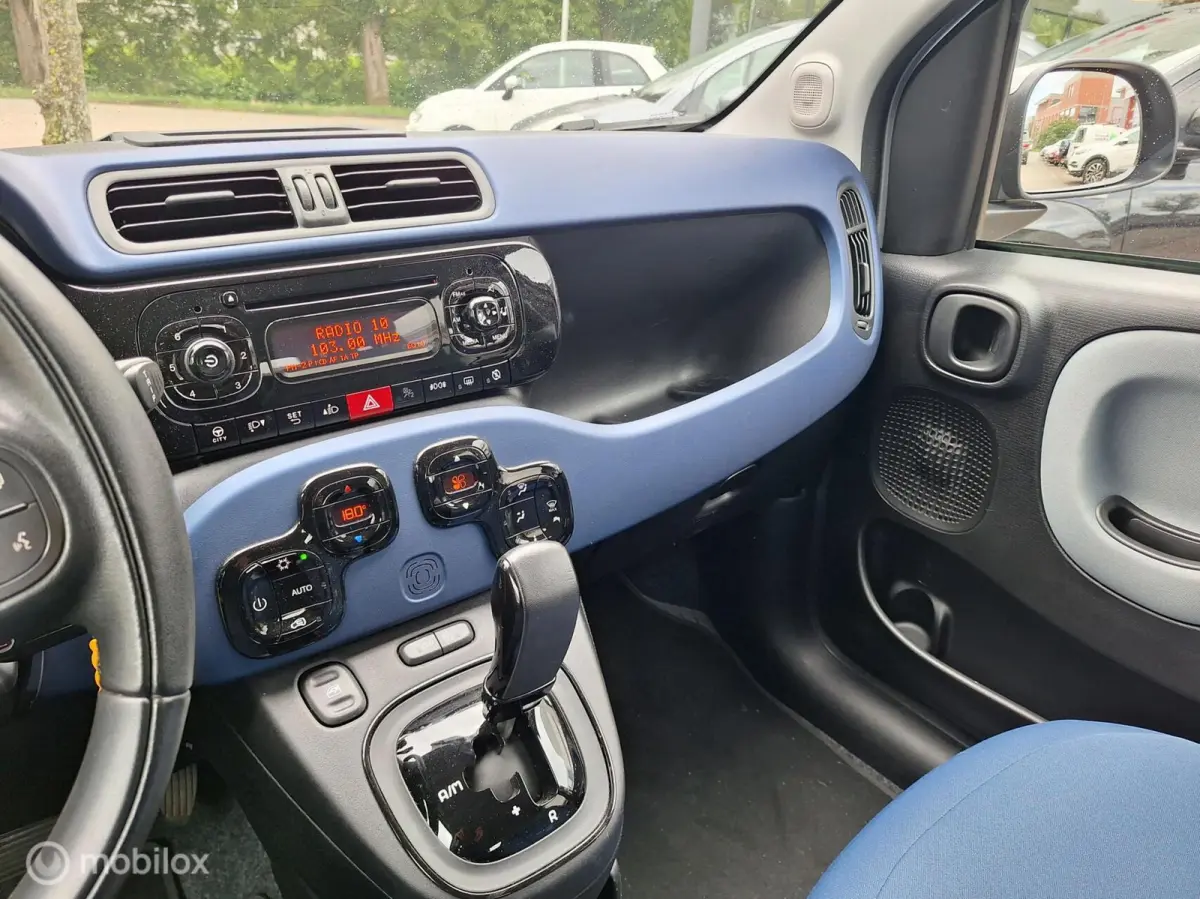 0.9 TWINAIR LOUNGE • Climate Control •