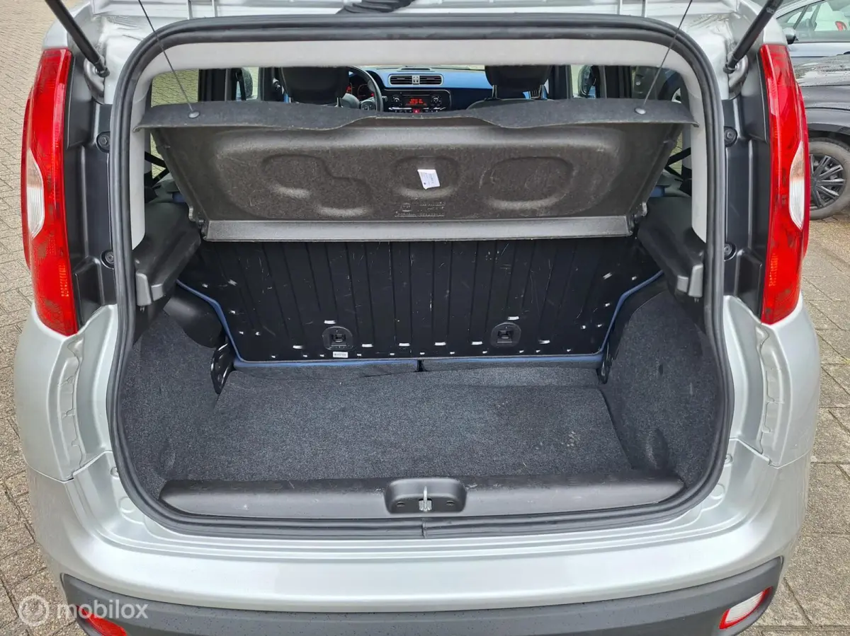 0.9 TWINAIR LOUNGE • Climate Control •