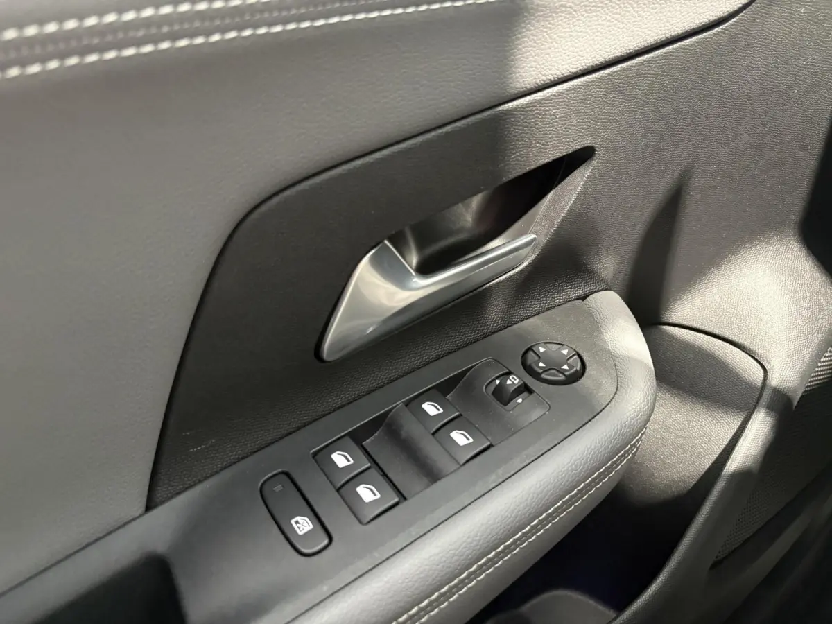 Elegance 50-kWh 11kw bl. | SOH 97.8% | Apple Carplay/Android Auto