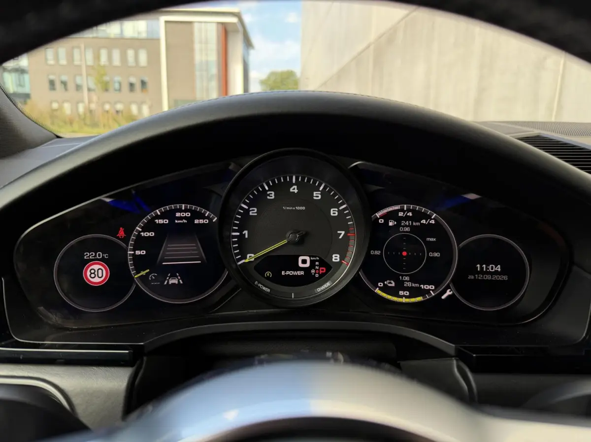 3.0 E-Hybrid | Luchtvering | Pano | ACC | Sport chrono