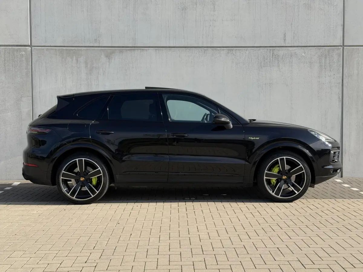 3.0 E-Hybrid | Luchtvering | Pano | ACC | Sport chrono