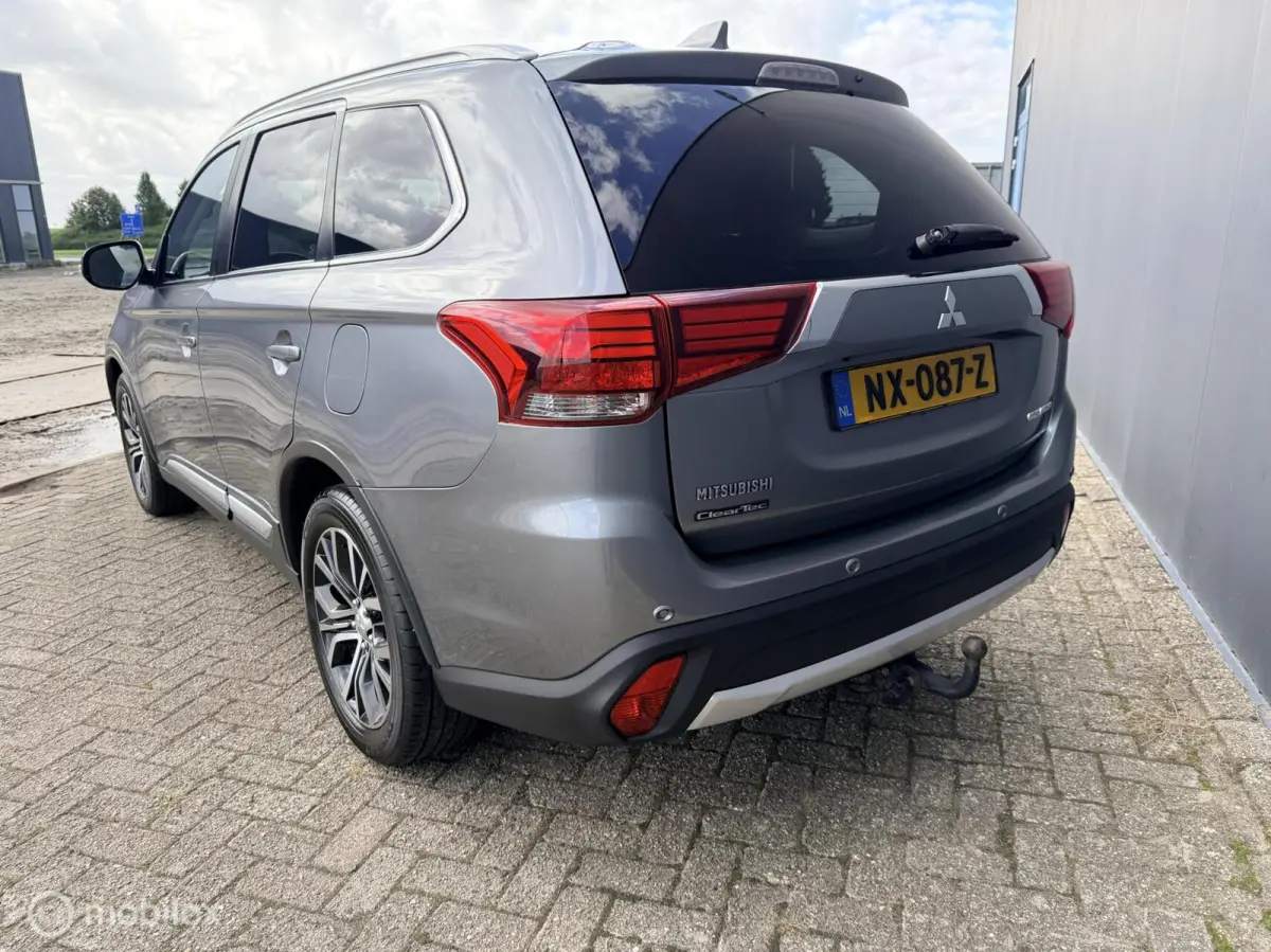 2.0 Executive Edition|7 persoons | trekhaak| carplay|