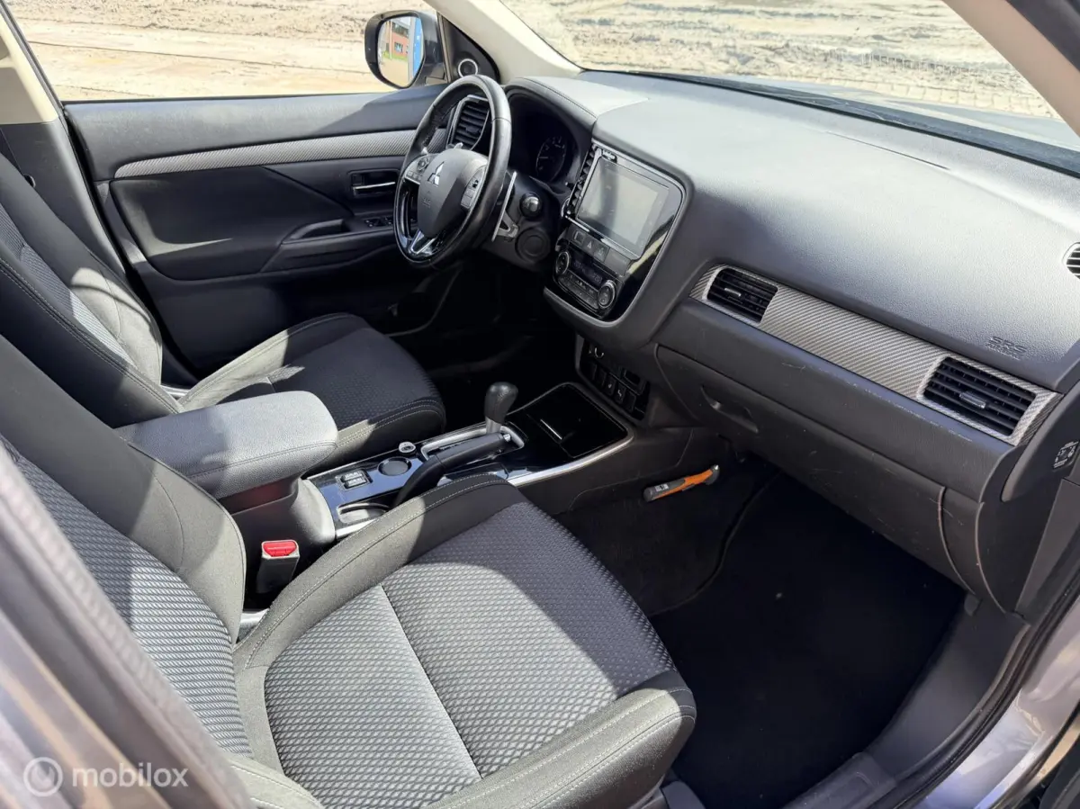 2.0 Executive Edition|7 persoons | trekhaak| carplay|