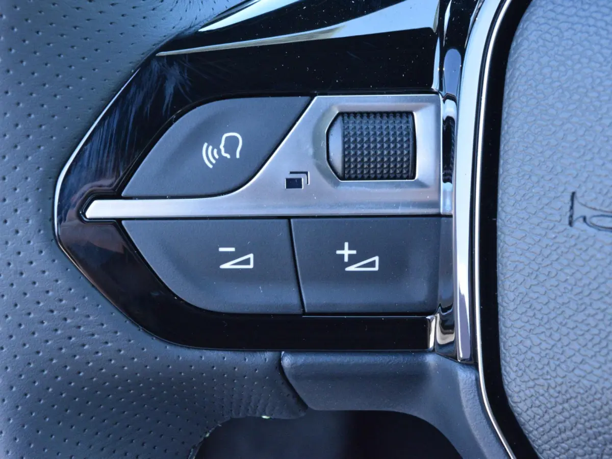 1.2 Hybrid 145 e-DCS6 GT | AUTOMAAT | 145 PK | ALCANTARA EXECUTIVE INTERIEUR | NAVI PACK | VISION PACK | DRIVE ASSIST PLUS PACK |