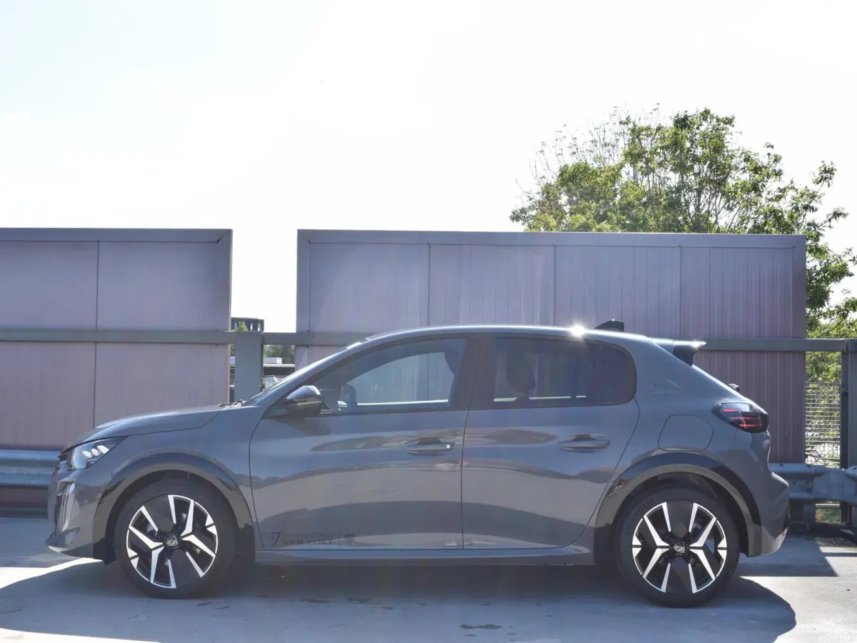 1.2 Hybrid 145 e-DCS6 GT | AUTOMAAT | 145 PK | ALCANTARA EXECUTIVE INTERIEUR | NAVI PACK | VISION PACK | DRIVE ASSIST PLUS PACK |