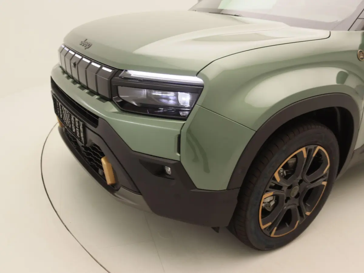 1.2 e-Hybrid Summit | MY27 | Tot 8 jaar garantie | Demo |