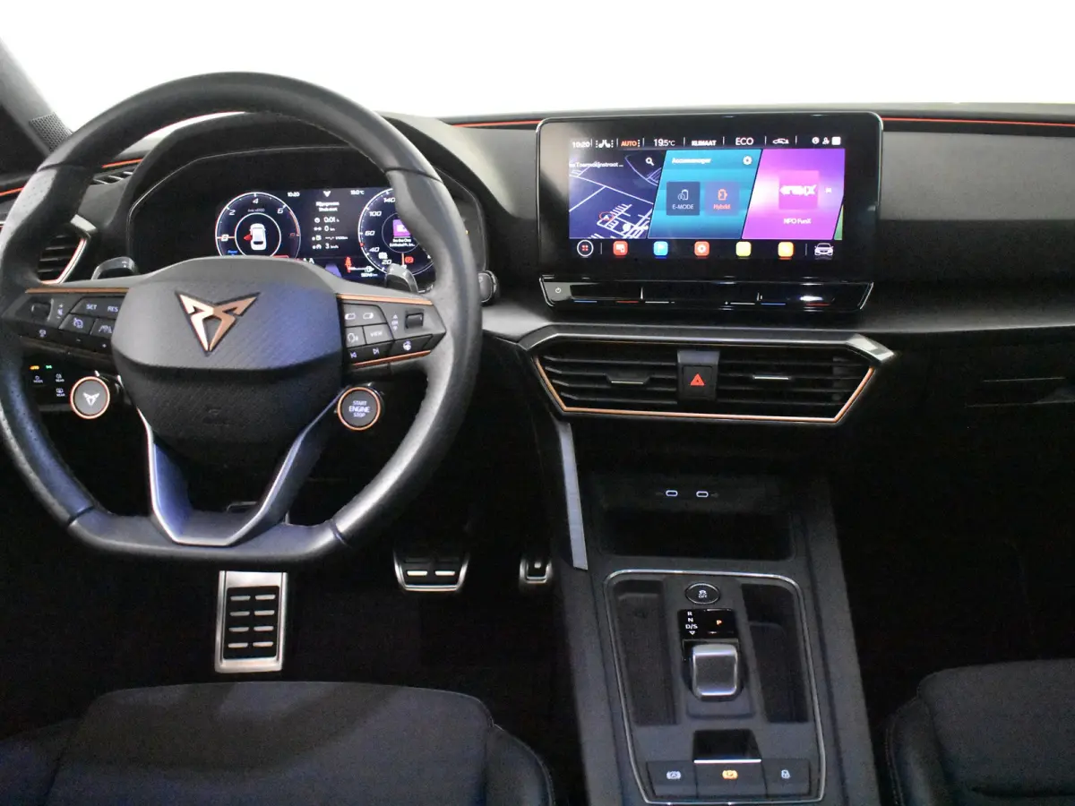 1.4 e-Hybrid VZ Business l Pano Dak l Camera | Supersport Stuur l Adapt. CrControl l Elektr. Stoel incl geheugen l 19"LM Velgen l