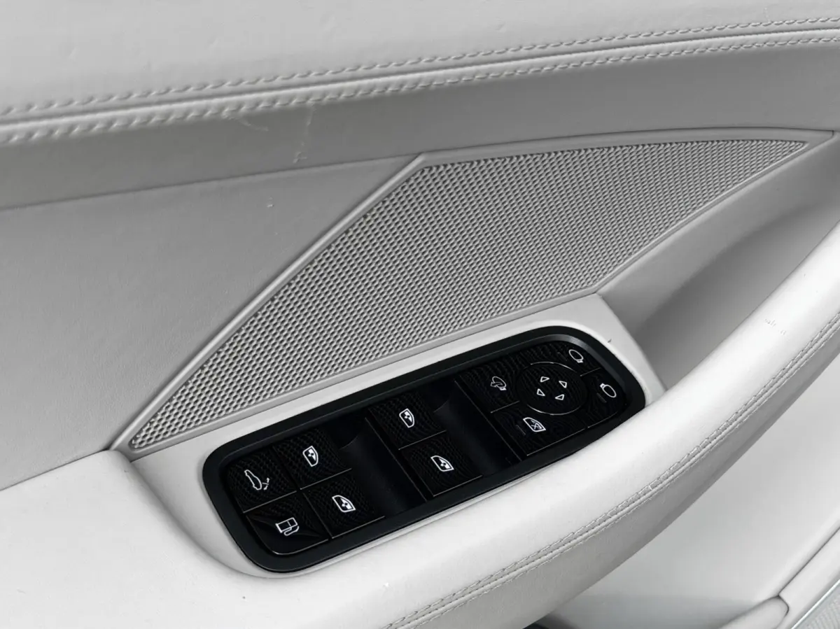 4 E-Hybrid | Ventilatie V+A | NL Auto | Pano | Bose | Sfeer