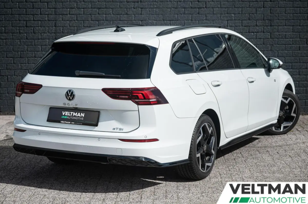 1.5 eTSI R-Line ACC TREKHAAK STUURVERWARMING LED CARPLAY