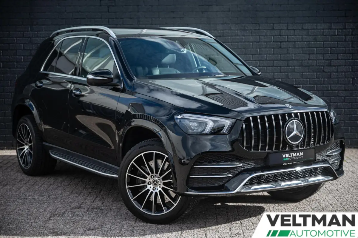 350 e 4MATIC AMG LINE PANORAMADAK LUCHTVERING BURMESTER TREKHAAK 21INCH