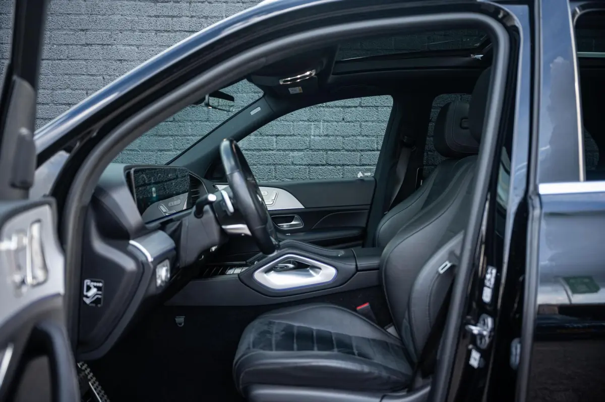 350 e 4MATIC AMG LINE PANORAMADAK LUCHTVERING BURMESTER TREKHAAK 21INCH