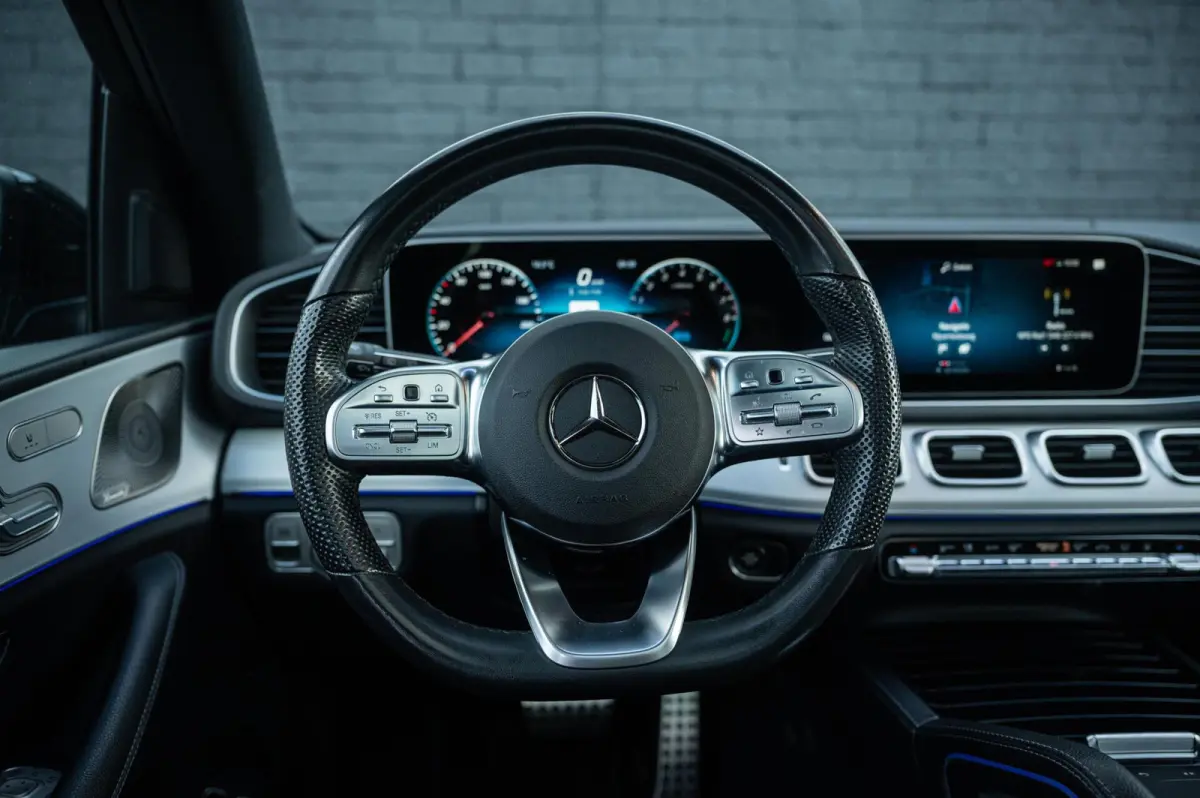 350 e 4MATIC AMG LINE PANORAMADAK LUCHTVERING BURMESTER TREKHAAK 21INCH