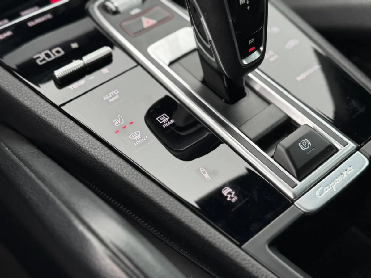 3.0 E-Hybrid | ACC | Luchtvering | Pano | Trekhaak | Bose-Audio | Camera | Navi