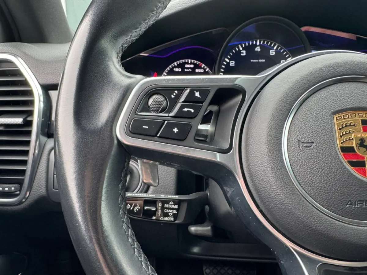 3.0 E-Hybrid | ACC | Luchtvering | Pano | Trekhaak | Bose-Audio | Camera | Navi