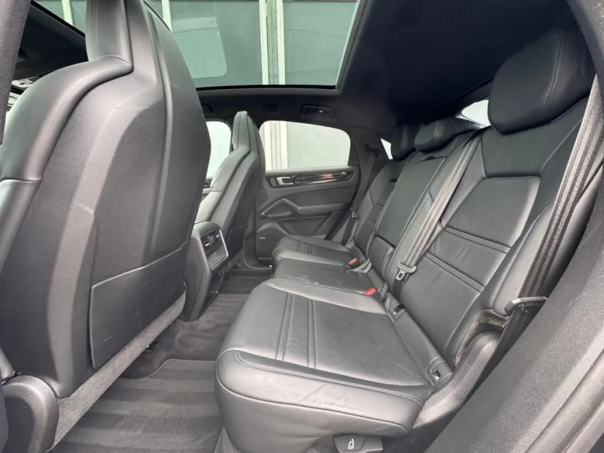 3.0 E-Hybrid | ACC | Luchtvering | Pano | Trekhaak | Bose-Audio | Camera | Navi