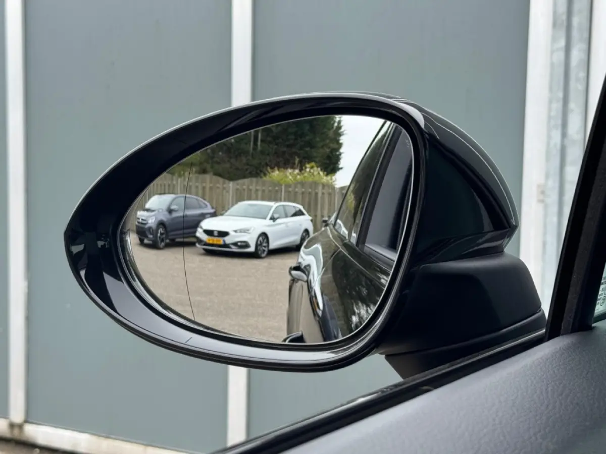 3.0 E-Hybrid | ACC | Luchtvering | Pano | Trekhaak | Bose-Audio | Camera | Navi