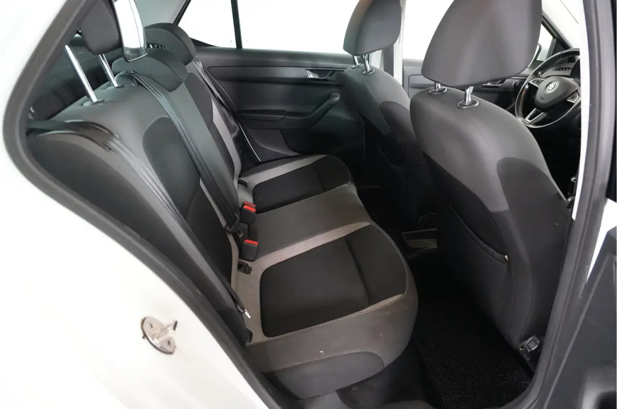 1.0 TSI Drive | Navi | Cruise | PDC |