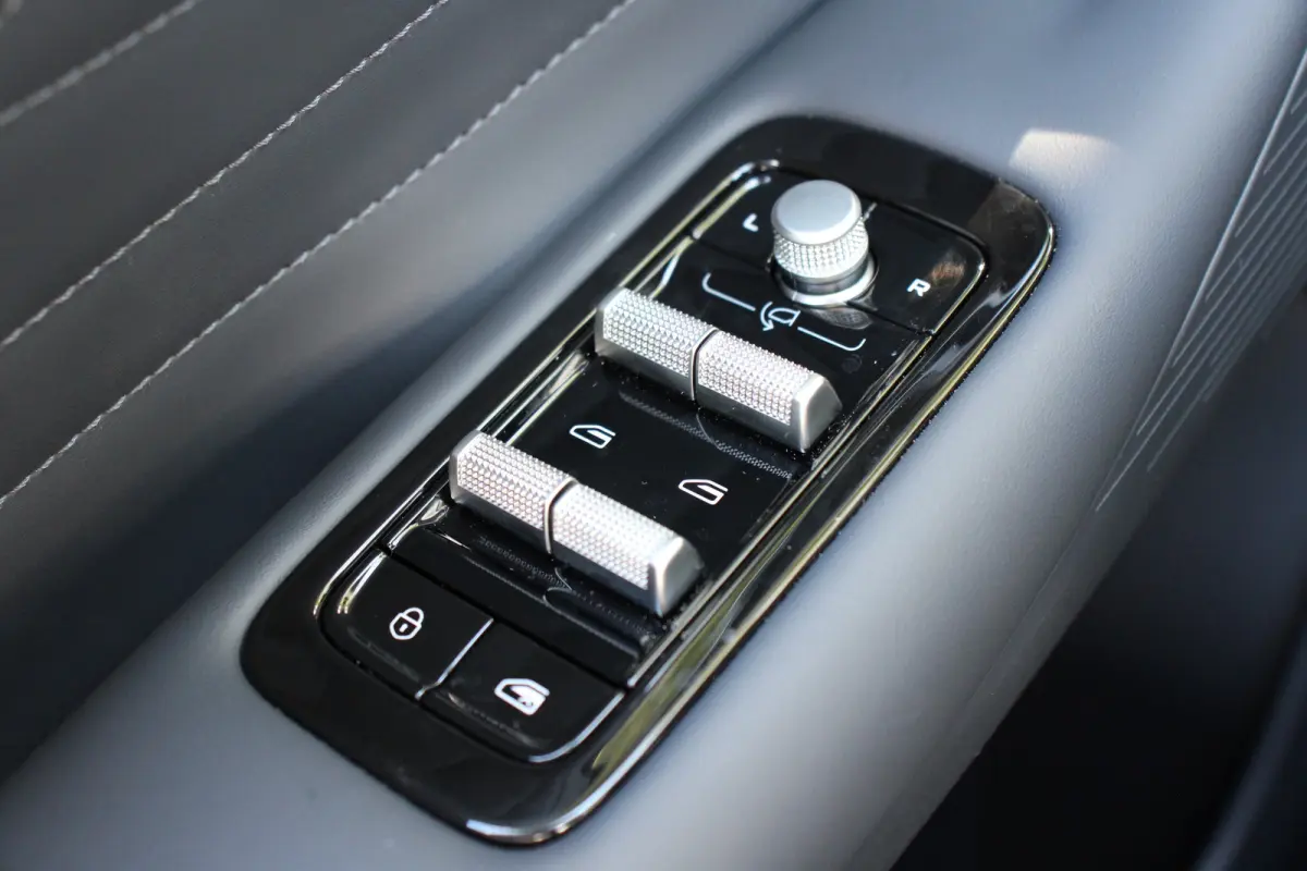 PRO DIRECT LEVERBAAR | ADAPTIVE CRUISE | 360 CAMERA | STOELVERWARMING | DODE HOEK DETECTIE