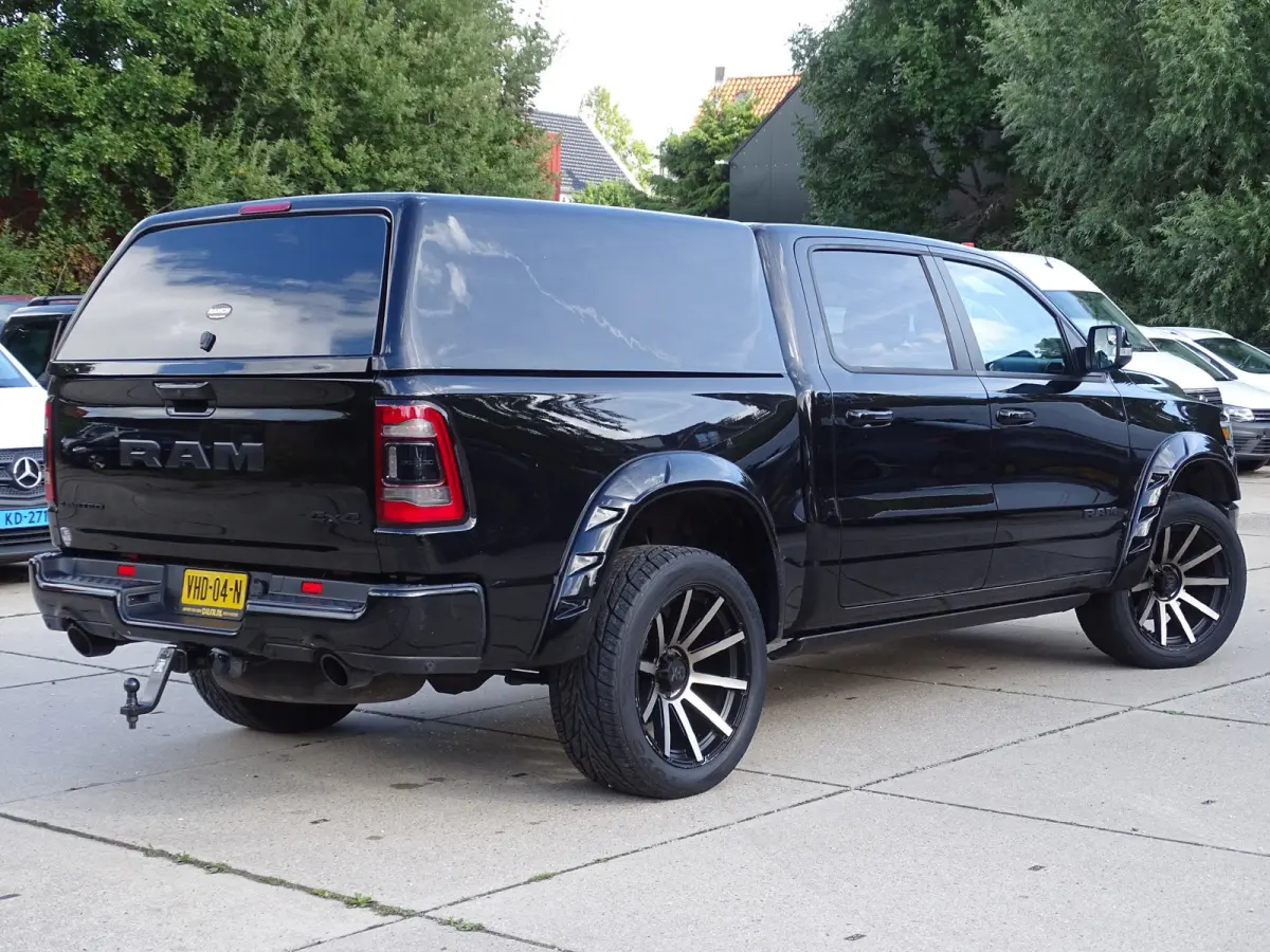 1500 5.7 V8 4x4 Crew Cab Limited