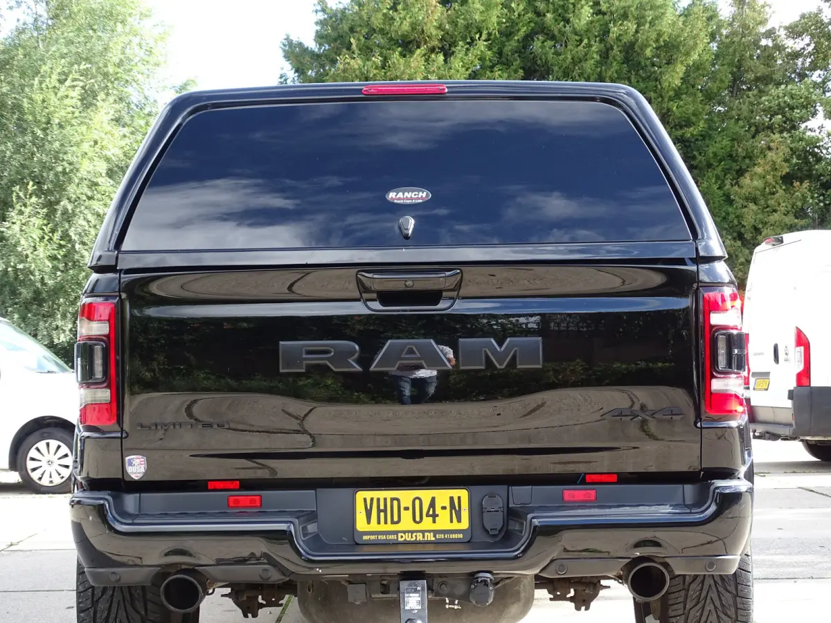 1500 5.7 V8 4x4 Crew Cab Limited