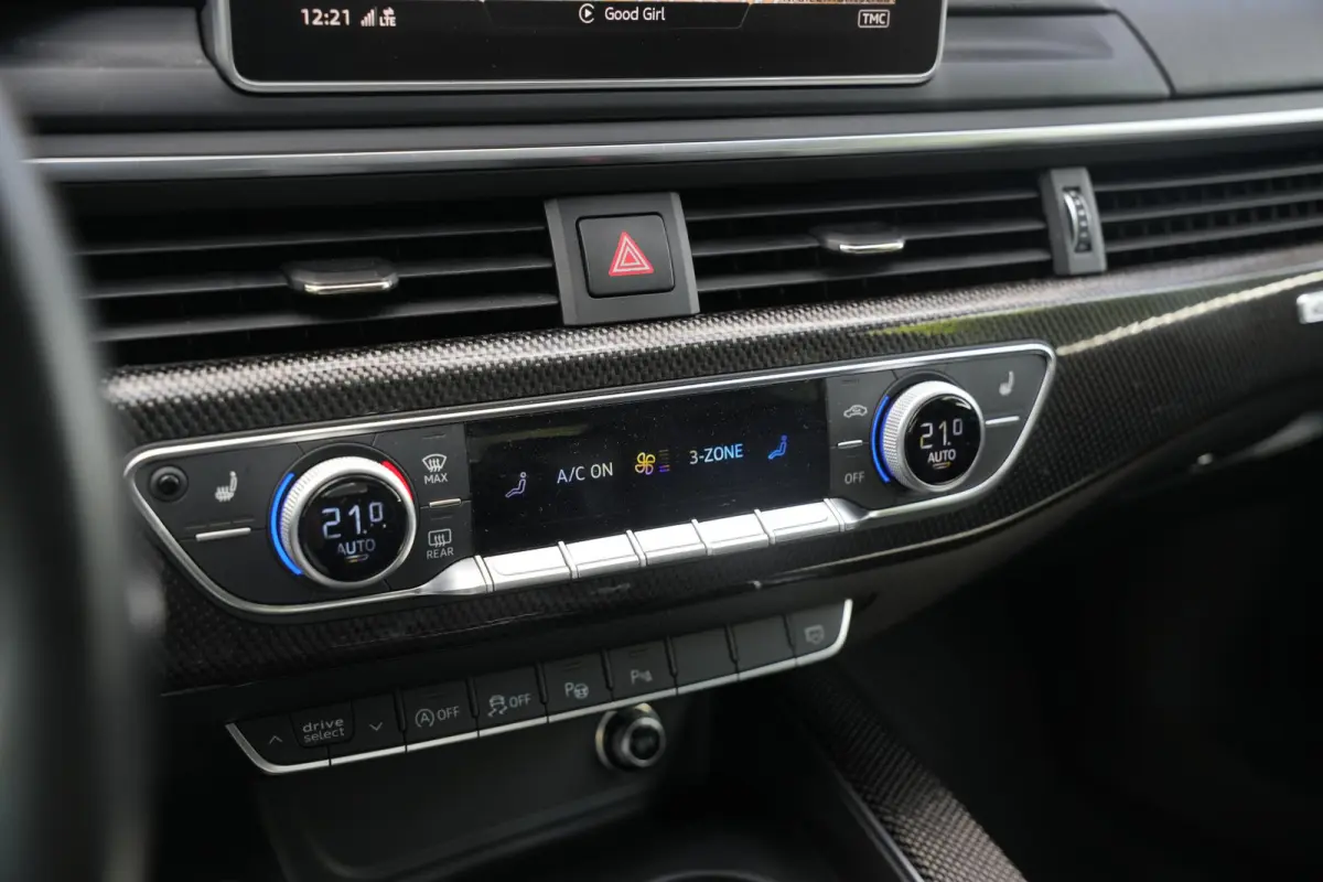 3.0 TFSI S5 quattro Pro Line Plus Panoramadak B&O Luxe Leder Carplay Massage Milltek