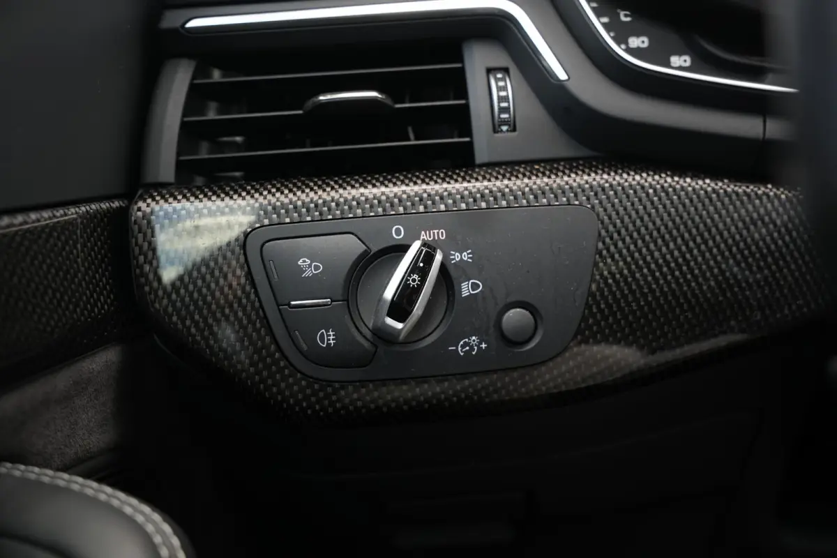3.0 TFSI S5 quattro Pro Line Plus Panoramadak B&O Luxe Leder Carplay Massage Milltek
