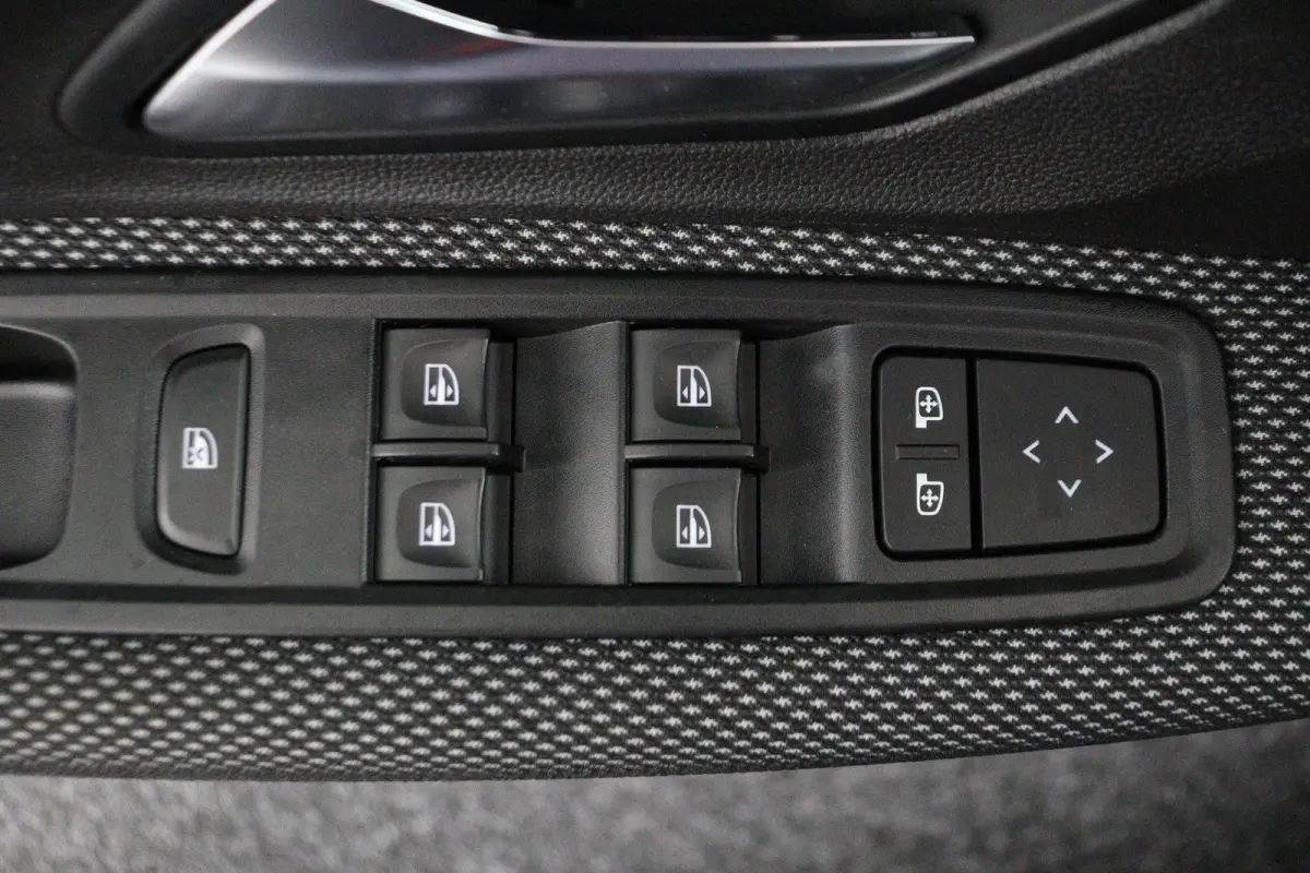 TCe 100 Bi-Fuel GPF Comfort | Apple Carplay/Android Auto | Airco |