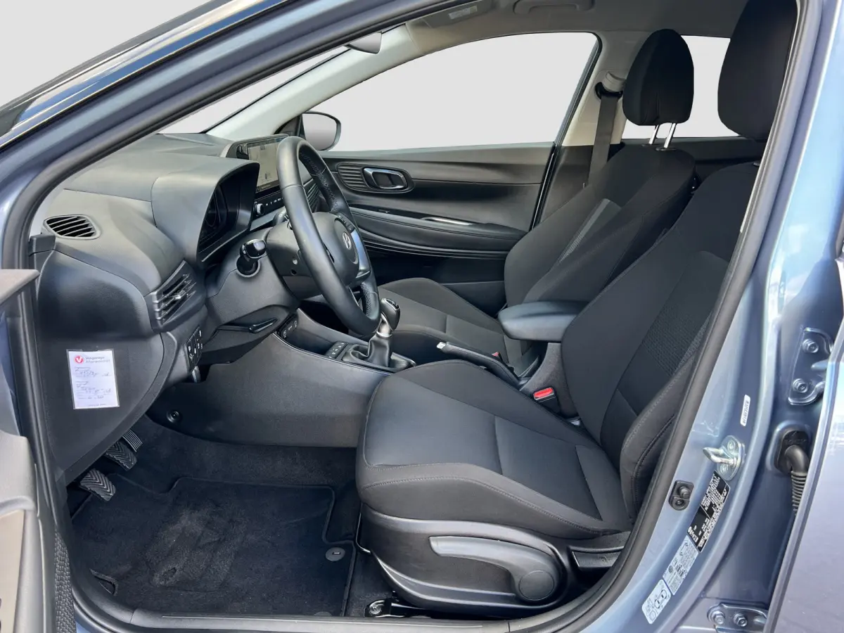 1.0 T-GDI 100pk Premium | Carplay | Climate control | Cruise control | Stoel/stuurverwarming | Camera | Parkeersensoren | DAB | Premium Audio | Lichtmetalen velgen | Navigatie