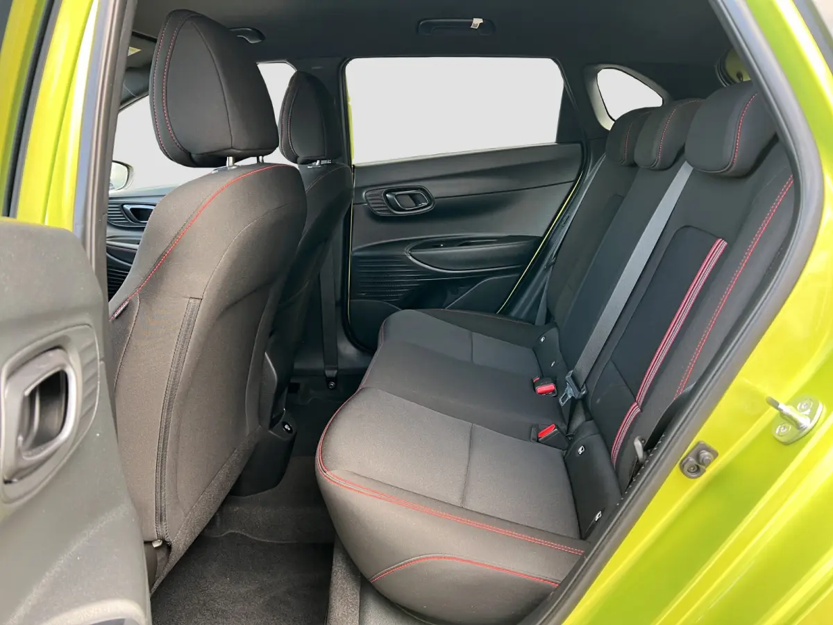 1.0 T-GDI 100pk N-Line | Camera | Carplay | Premium audio | Cruise controle | Navigatie | 17'' velgen | Dodehoek detectie | Parkeersensoren