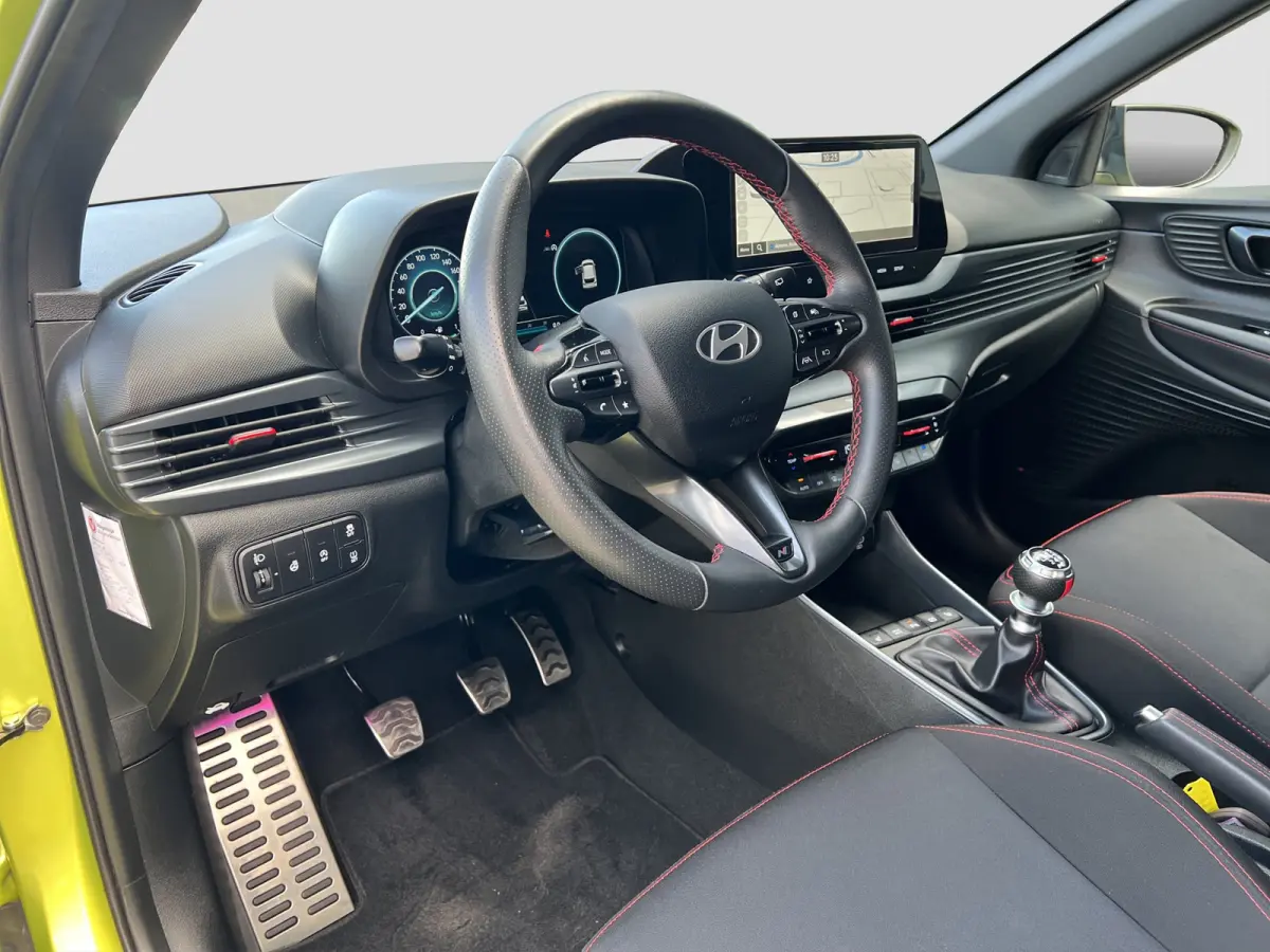 1.0 T-GDI 100pk N-Line | Camera | Carplay | Premium audio | Cruise controle | Navigatie | 17'' velgen | Dodehoek detectie | Parkeersensoren