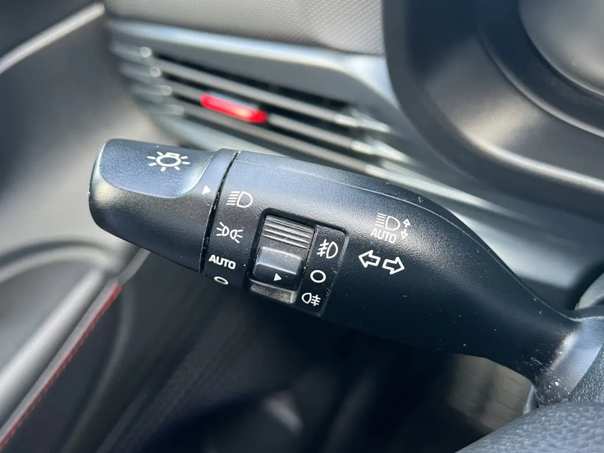 1.0 T-GDI 100pk N-Line | Camera | Carplay | Premium audio | Cruise controle | Navigatie | 17'' velgen | Dodehoek detectie | Parkeersensoren