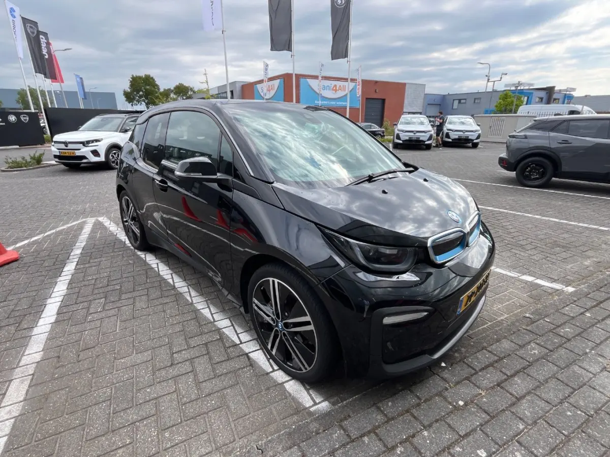 Executive Edition 120Ah 42 kWh | NL-AUTO! | CRUISE | STOELVERWARMING | CAMERA | LED | LANE ASSIST | NAVI | APPLE CARPLAY/ANDROID AUTO | 20" LMV