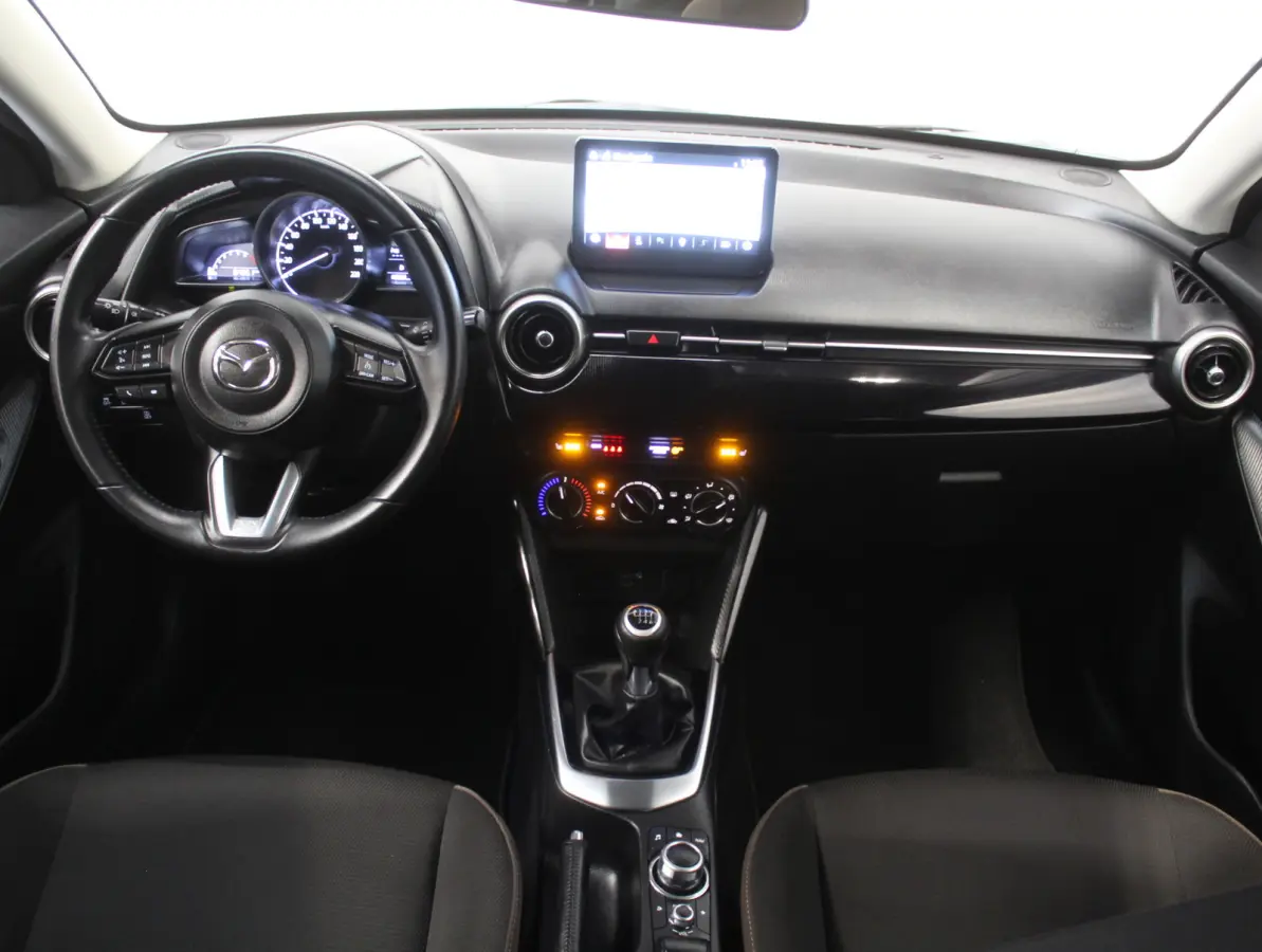 1.5 Skyactiv-G Comfort AIRCO | CARPLAY | LMV15 | LED | DAB | CRUISE | PDCA | STOELVERW