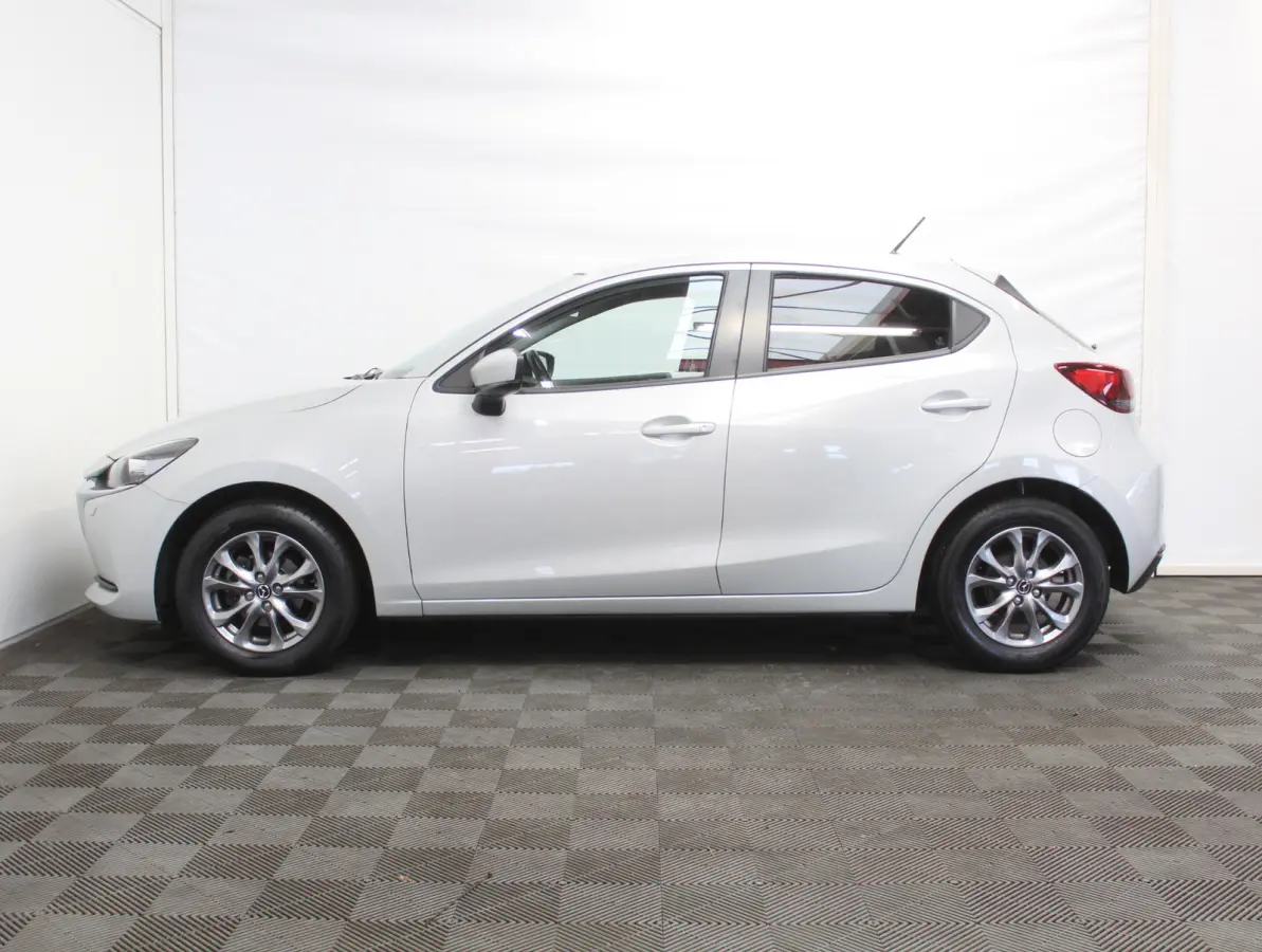 1.5 Skyactiv-G Comfort AIRCO | CARPLAY | LMV15 | LED | DAB | CRUISE | PDCA | STOELVERW