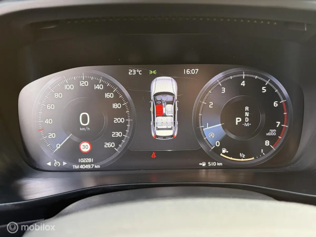 2.0 T4 Automaat 190 PK Momentum Carplay / Voorruitverwarming