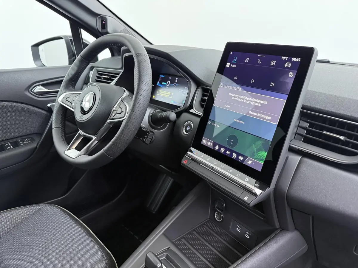 1.8 HEV AT Intense+ €2.000 korting | Adaptieve Cruise control | Parkeersensoren rondom | MI-Pilot | Stoelverwarming + Voorruit | Sfeerverlichting |
