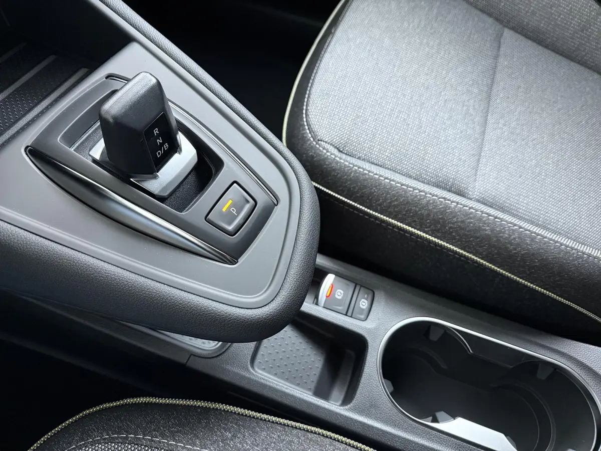 1.8 HEV AT Intense+ €2.000 korting | Adaptieve Cruise control | Parkeersensoren rondom | MI-Pilot | Stoelverwarming + Voorruit | Sfeerverlichting |