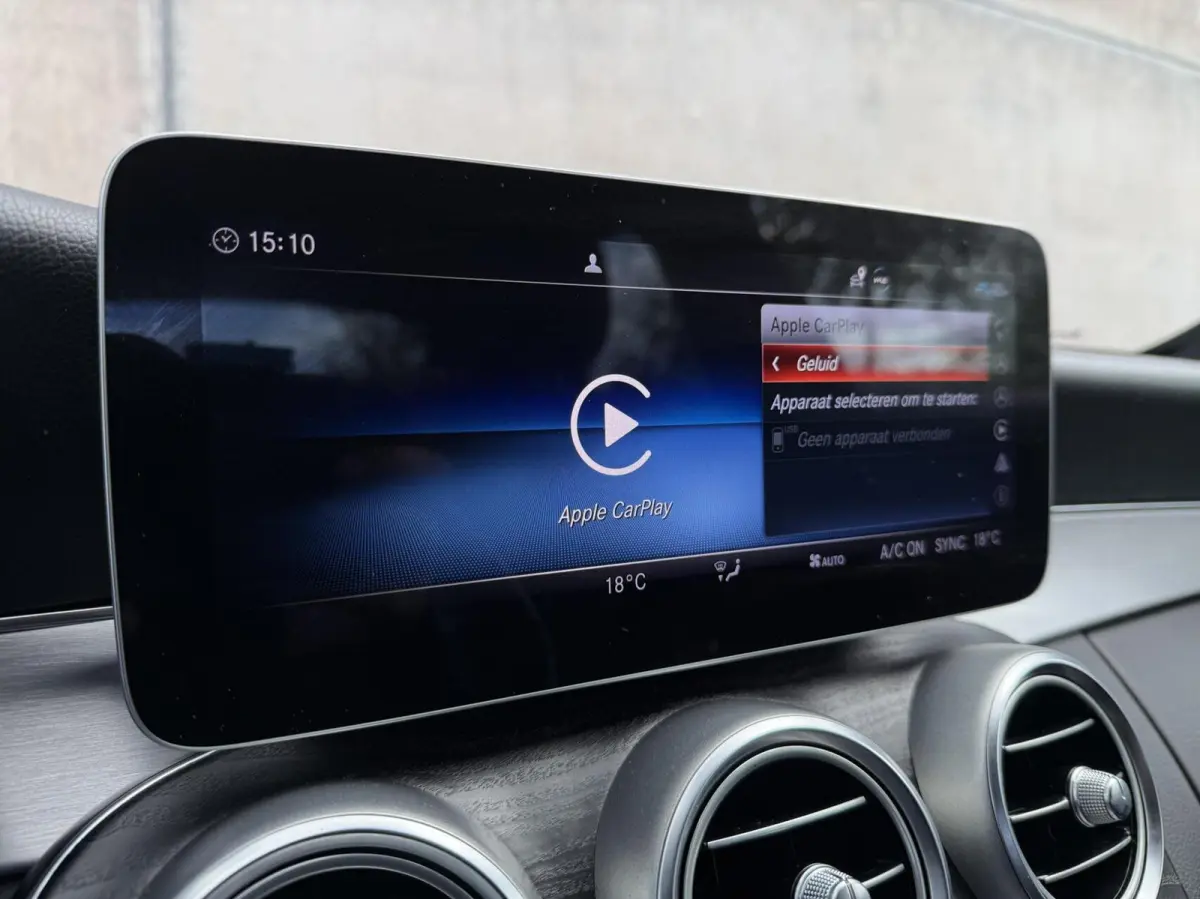 200 Business Solution AMG | Trekhaak | Panoramadak | CarPlay | Leder | Elektrische stoelen |