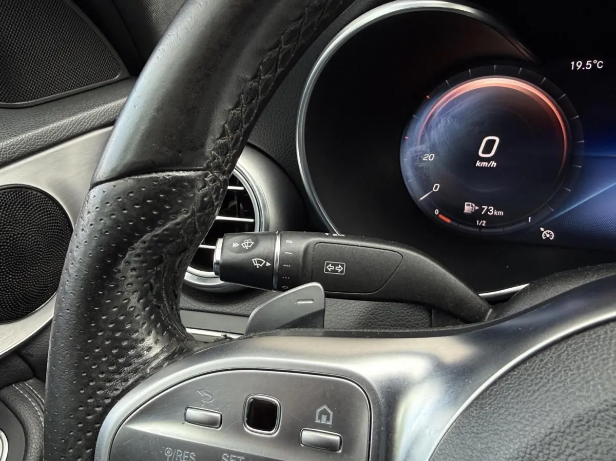 200 Business Solution AMG | Trekhaak | Panoramadak | CarPlay | Leder | Elektrische stoelen |