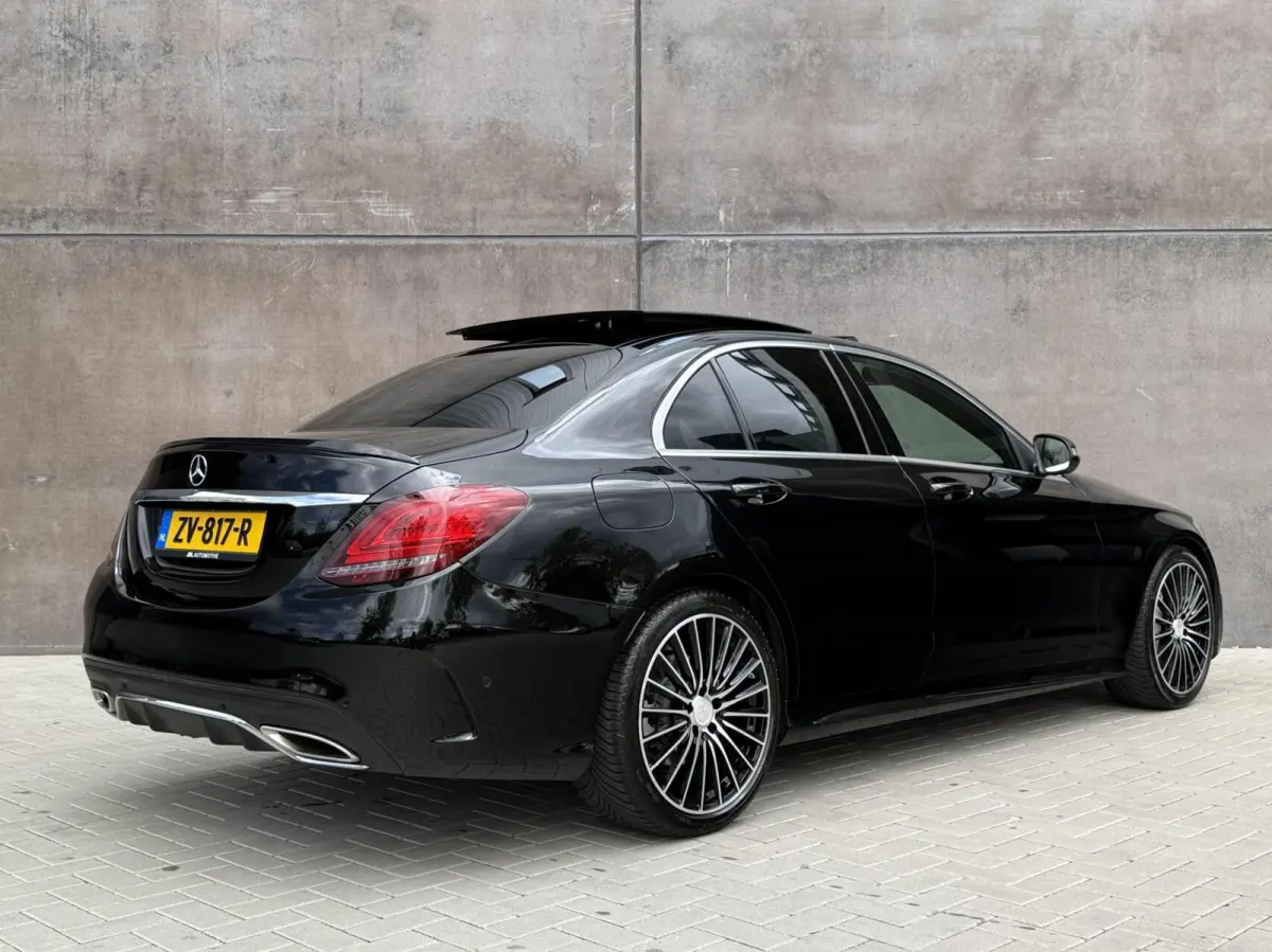 200 Business Solution AMG | Trekhaak | Panoramadak | CarPlay | Leder | Elektrische stoelen |