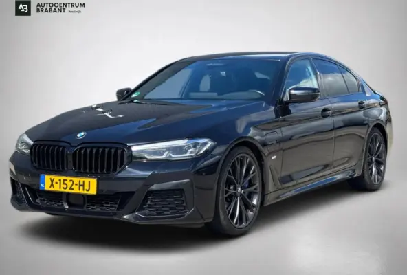 545e xDrive High Executive M-SPORT (Dealer OndH, Navi Pro, Camera, Stuur&StoelVerW, Addapt Cruise, PDC V+A, Etc)