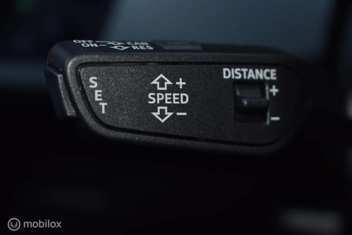 2.0 TFSI MHEV quattro Scubablau S-Line Pano ACC B&O HUD 360°Camera Virtual Keyless 20" LMV