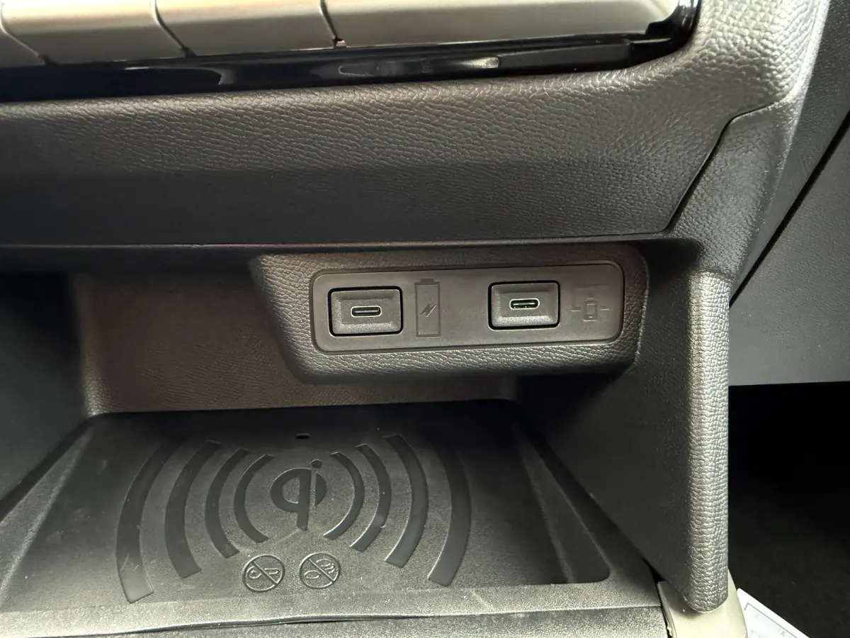 1.2 Turbo Hybrid GS | CAMERA ACHTER| STOEL, STUUR & VOORRUITVERWARMING| PARKEERSENSOREN V&A| CRUISE CONTROL| APPLE CARPLAY&ANDROID AUTO