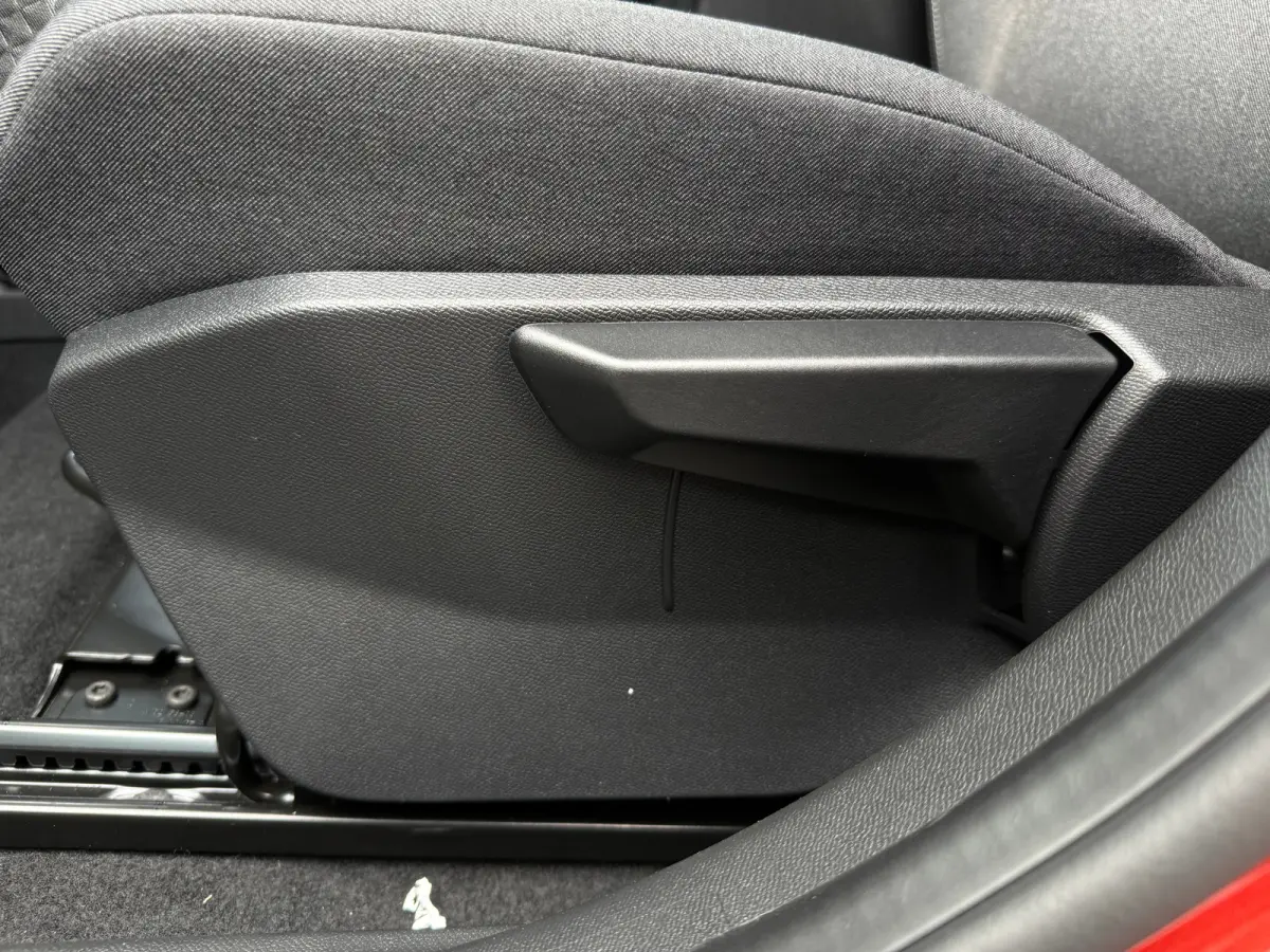 1.2 Turbo Hybrid GS | CAMERA ACHTER| STOEL, STUUR & VOORRUITVERWARMING| PARKEERSENSOREN V&A| CRUISE CONTROL| APPLE CARPLAY&ANDROID AUTO