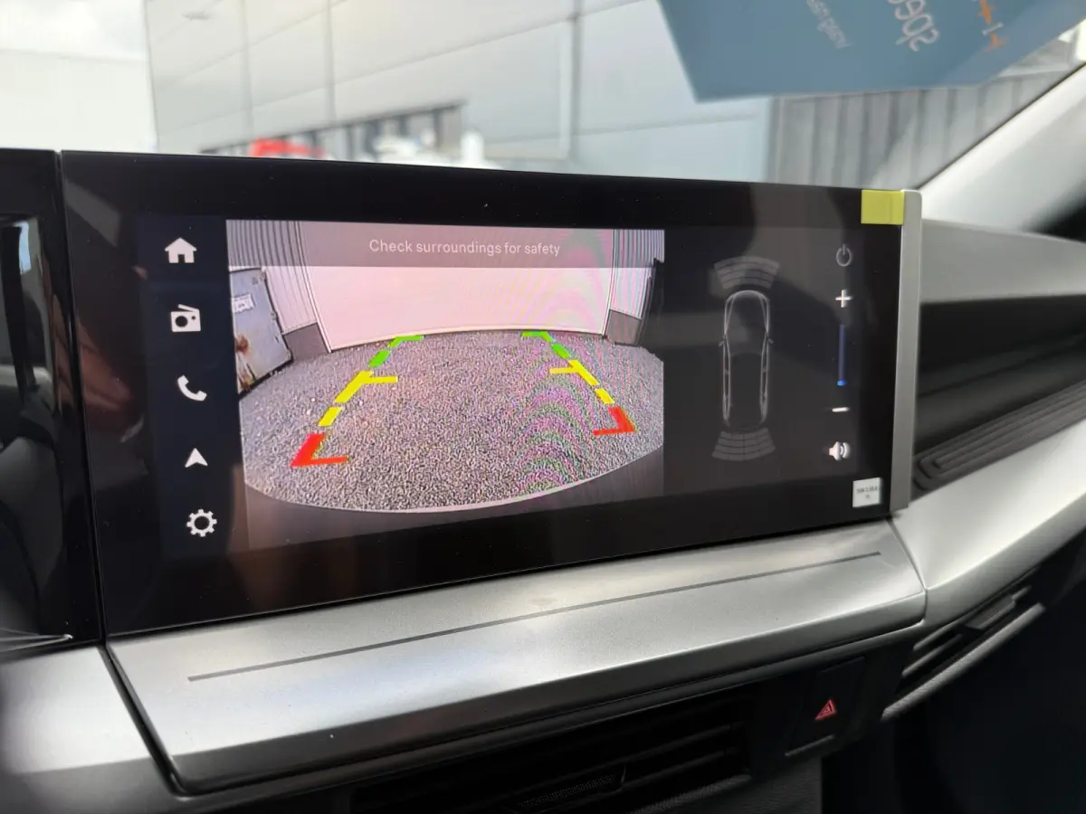 1.2 Turbo Hybrid GS | CAMERA ACHTER| STOEL, STUUR & VOORRUITVERWARMING| PARKEERSENSOREN V&A| CRUISE CONTROL| APPLE CARPLAY&ANDROID AUTO