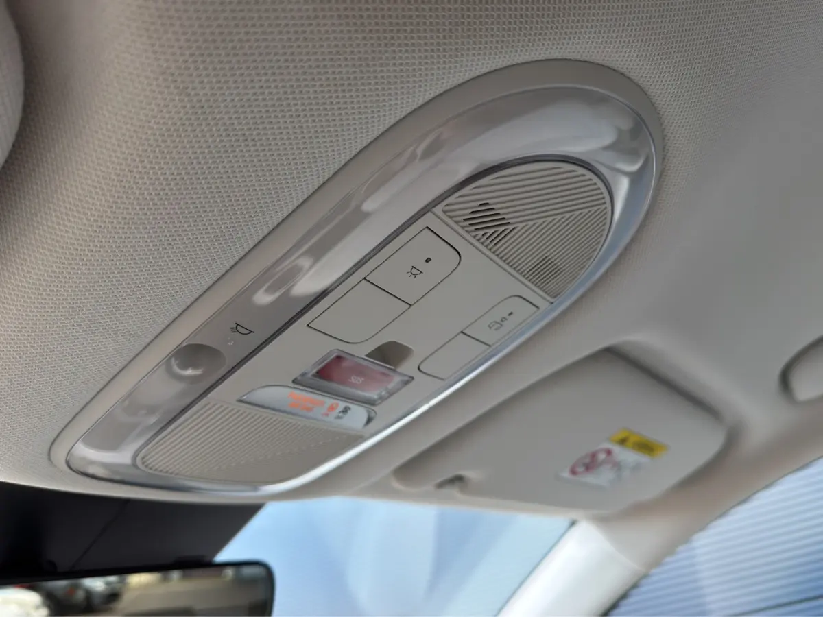 Connect+ 73kWh 217pk | SOH 100% | Trekhaak | Leder | Elektrische stoel | Elektrische achterklep | Camera | Carplay | Premium Audio | Adaptive cruise controle | Dodehoek detectie | Head-up di