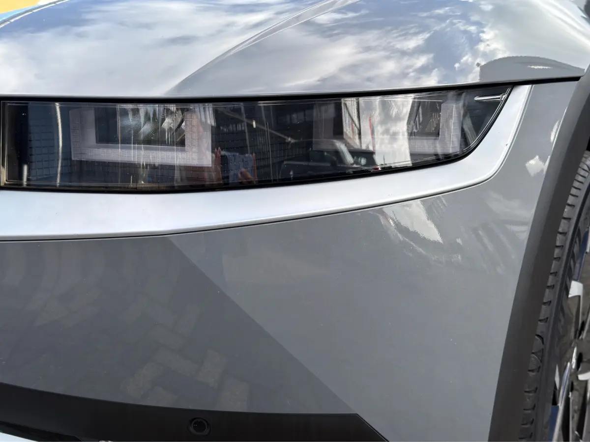 Connect+ 73kWh 217pk | SOH 100% | Trekhaak | Leder | Elektrische stoel | Elektrische achterklep | Camera | Carplay | Premium Audio | Adaptive cruise controle | Dodehoek detectie | Head-up di