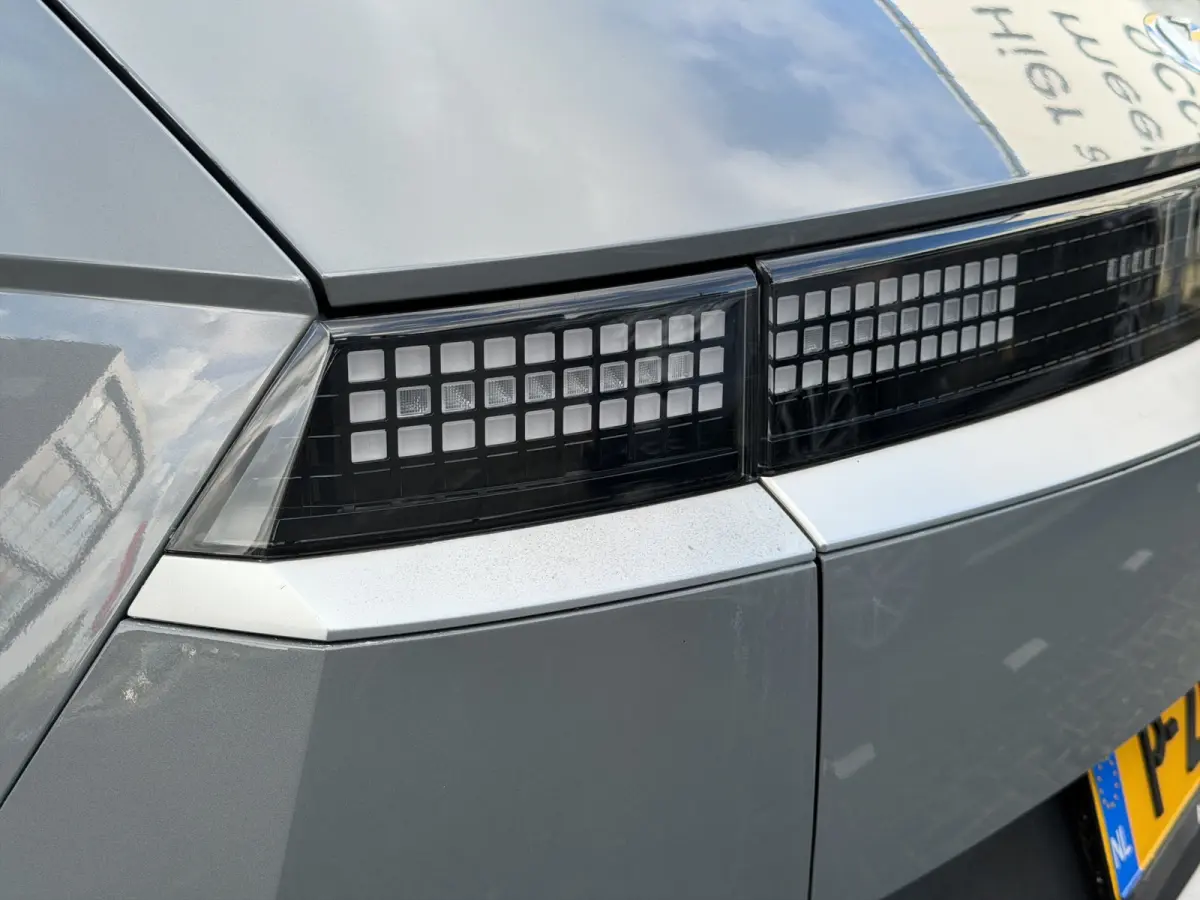 Connect+ 73kWh 217pk | SOH 100% | Trekhaak | Leder | Elektrische stoel | Elektrische achterklep | Camera | Carplay | Premium Audio | Adaptive cruise controle | Dodehoek detectie | Head-up di