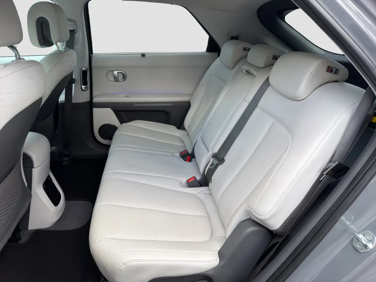 Connect+ 73kWh 217pk | SOH 100% | Trekhaak | Leder | Elektrische stoel | Elektrische achterklep | Camera | Carplay | Premium Audio | Adaptive cruise controle | Dodehoek detectie | Head-up di