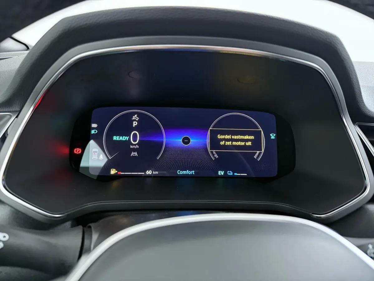 1.8 HEV First Edition €3.000 Korting | Google Build-in | rondom-camera | 19-inch lichtmetalen velgen | Stoelverwarming | Elektrische achterklep |Adaptieve Cruise control | MI-Pilot
